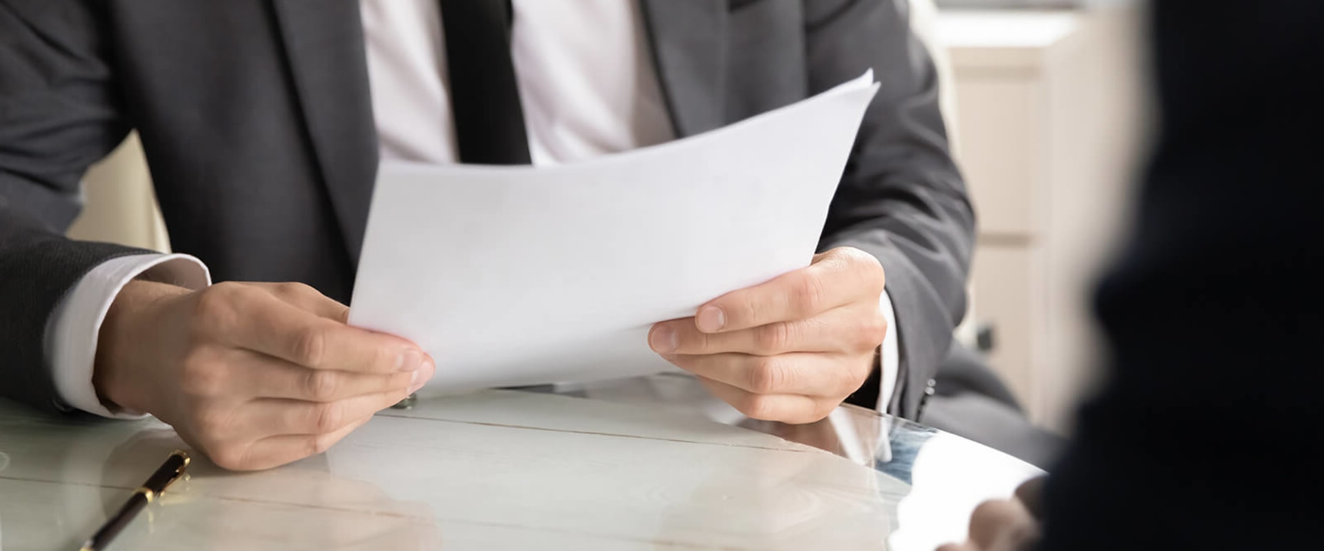 Tailoring Resume to Job Description: How to Stand Out in Your Job Search